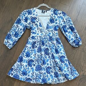 Madison Matthews Blue and White Mini Dress - Sz Small